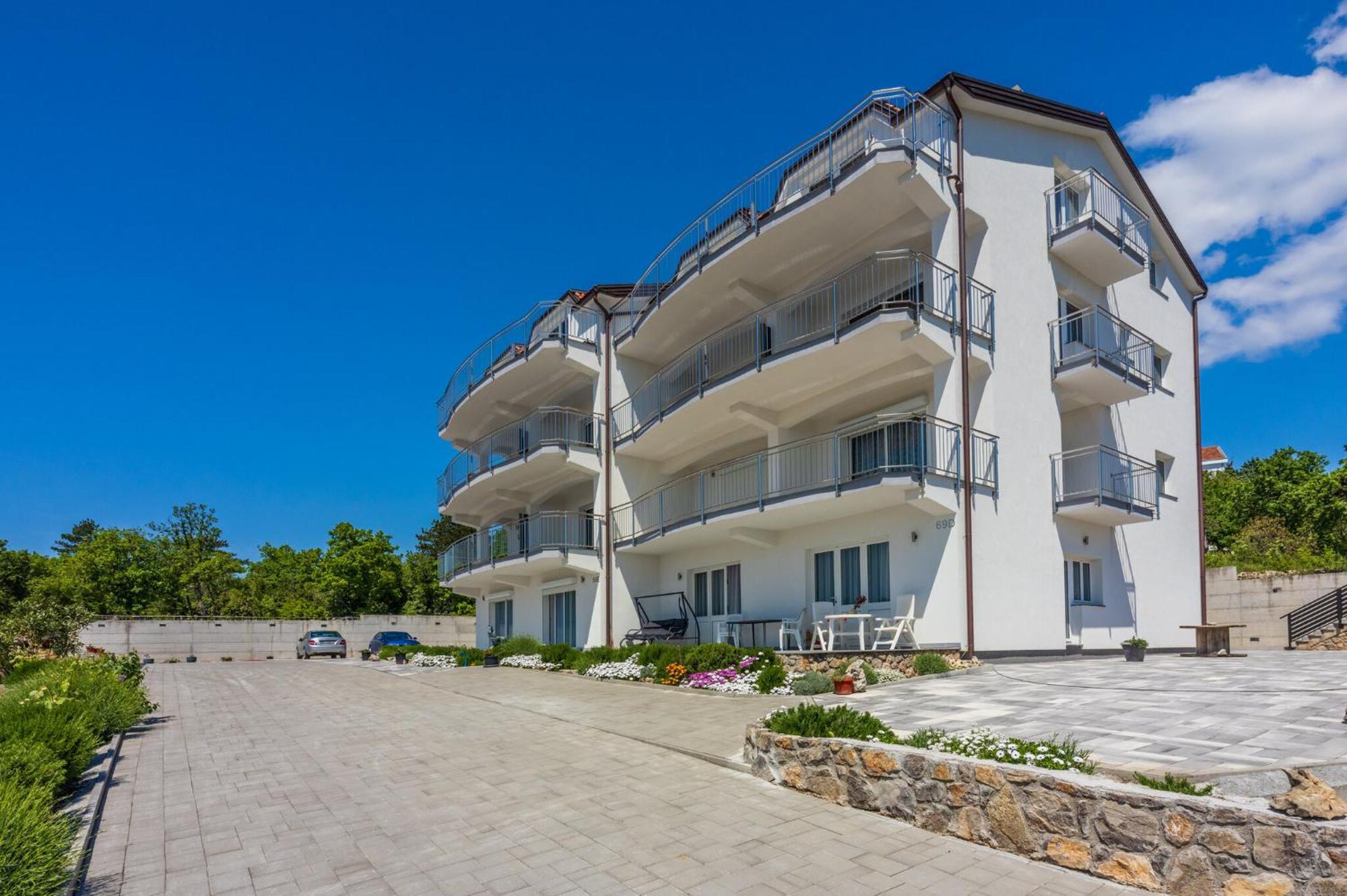Apartments Sunshine D Цриквеница Экстерьер фото