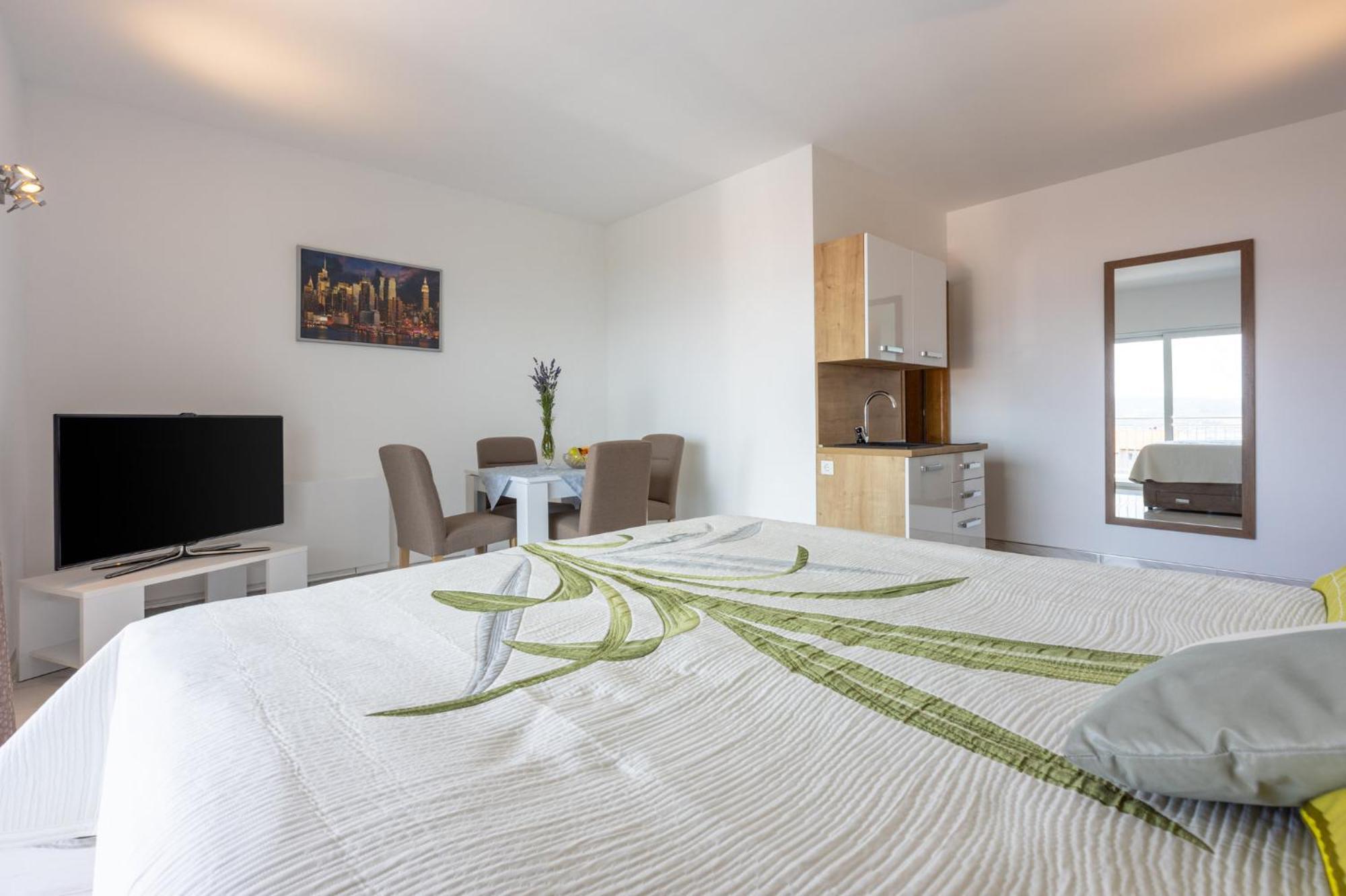 Apartments Sunshine D Цриквеница Экстерьер фото