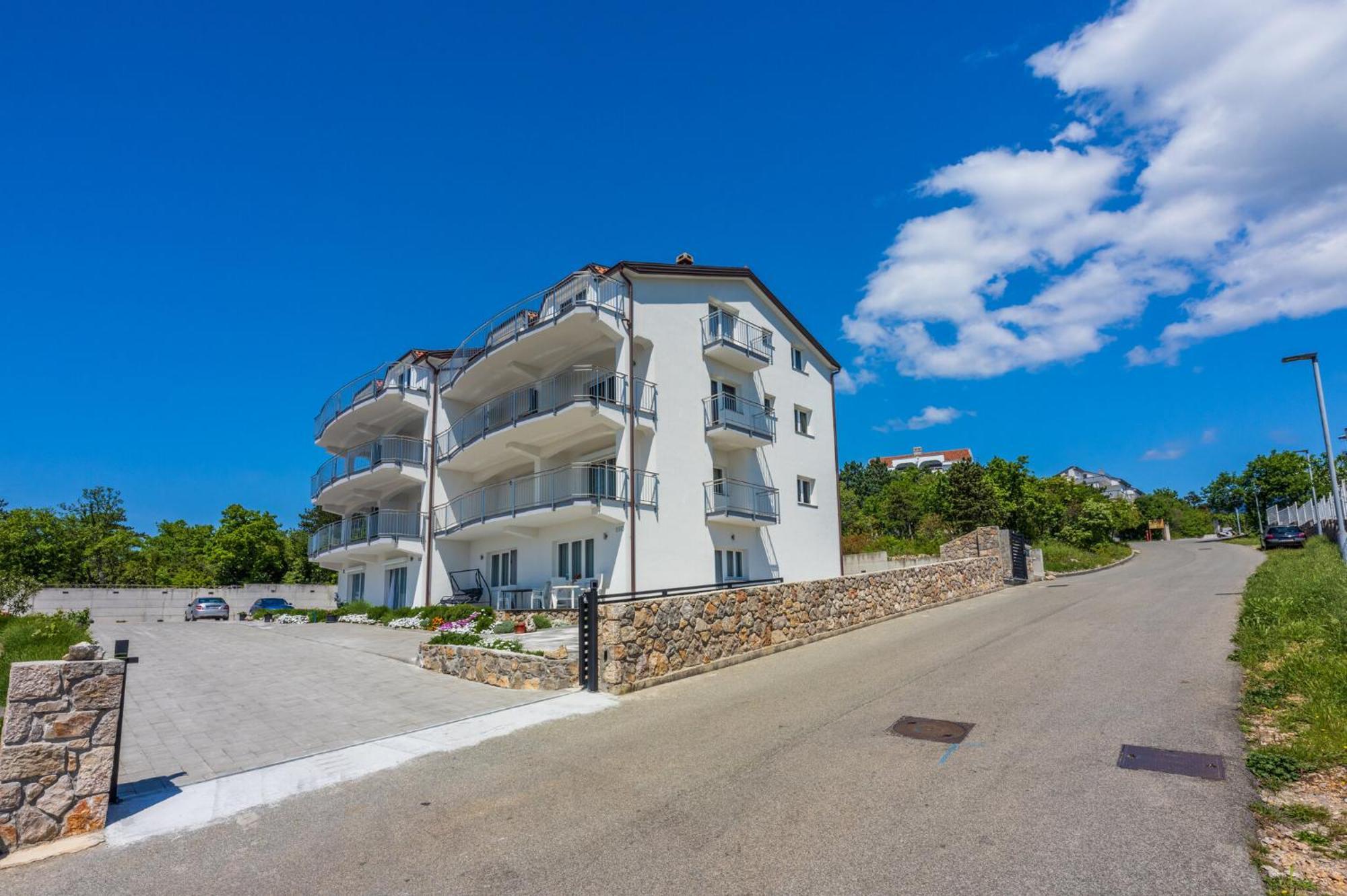 Apartments Sunshine D Цриквеница Экстерьер фото